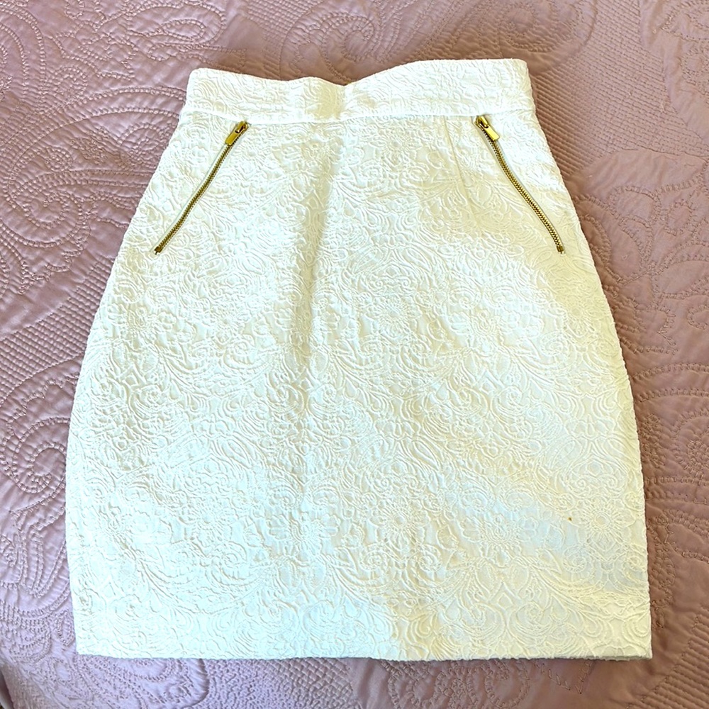Evory color mini skirt, great condition